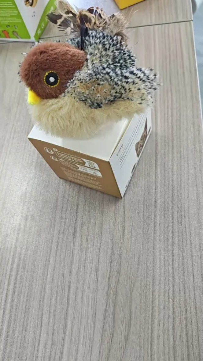 Plush Bird Pet Toy – Battery-Powered Lifelike Moving Sparrow, Duck & Swallow Toy for Cats & Dogs
